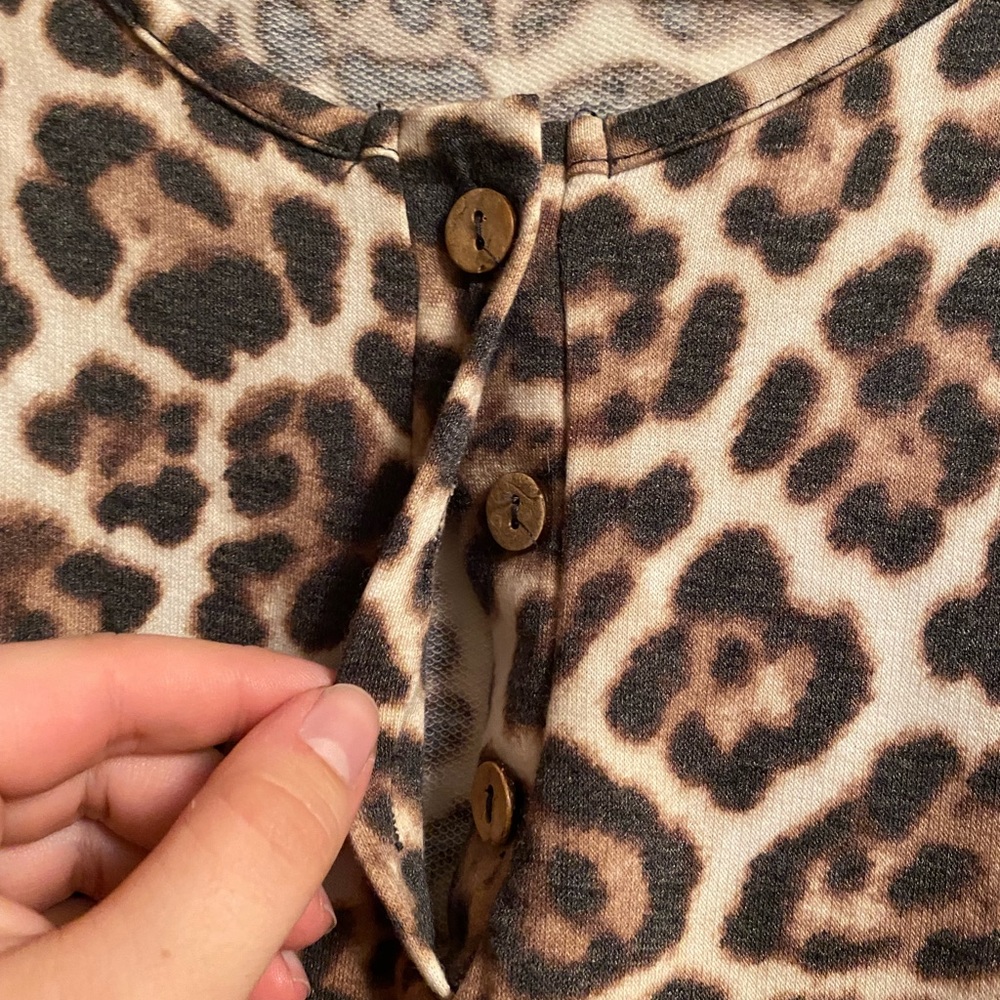 Leopard Romper - Picture 5 of 5